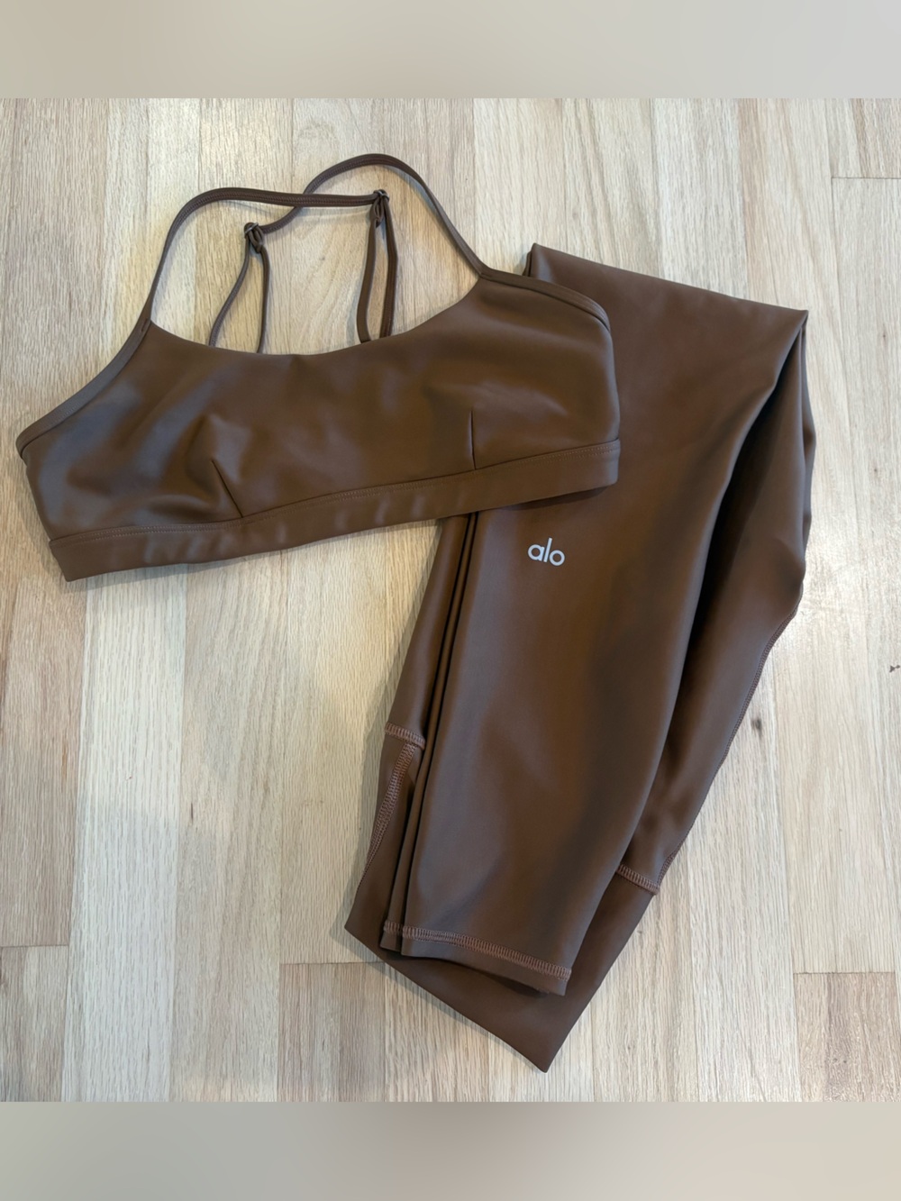 Alo Yoga Cinnamon Brown Airlift Activewear Set